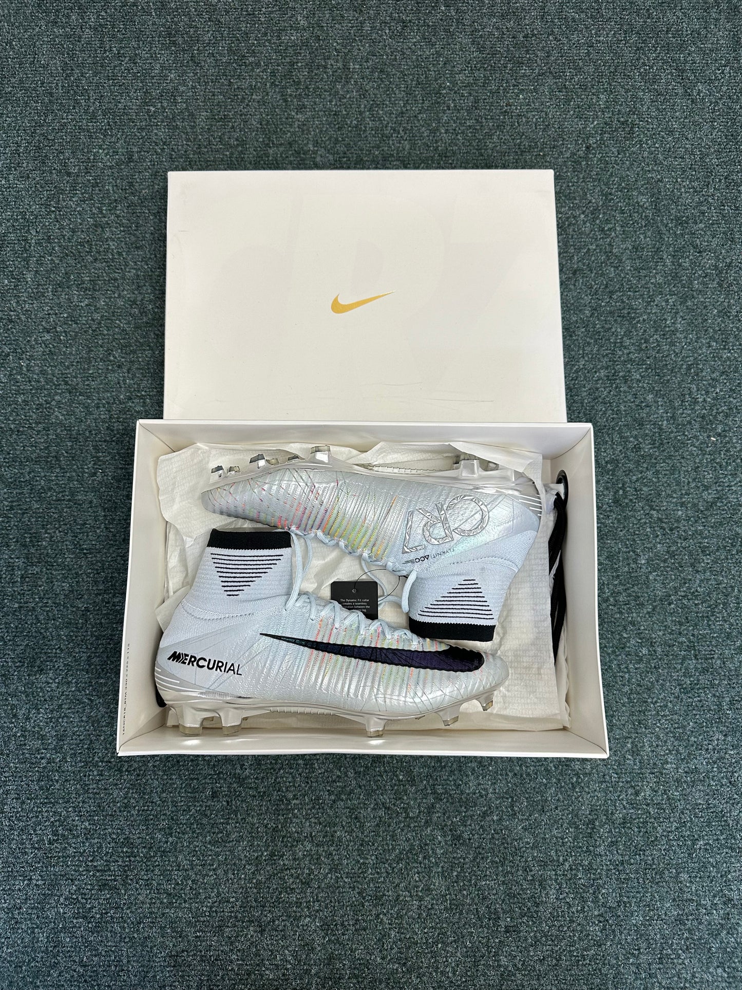 Nike Mercurial Superfly V CR7 SE FG (Melhor)